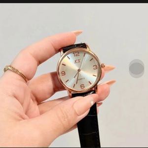 ساعت مچی مردانه KX کوارتز | قاب طلایی، صفحه نقره‌ای، بند چرمی مشکی