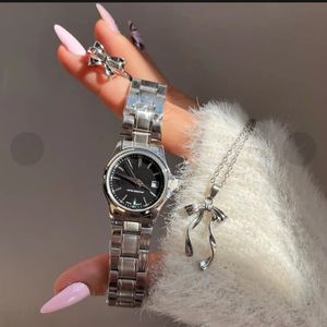 خرید آنلاین ساعت مچی زنانه کاسیو صفحه مشکی بند استیل و طرح کلاسیک پاشا کالکشن