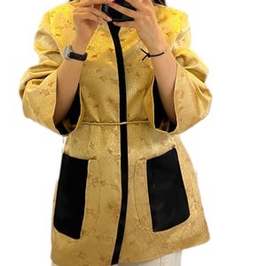 خرید آنلاین کت زنانه ساتن