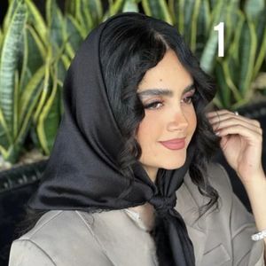 مینی اسکارف کریستال حاشیه دانتل مشکی قواره 75