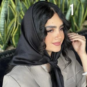 مینی اسکارف کریستال حاشیه دانتل مشکی قواره 75