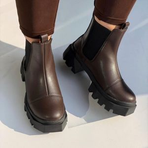 خرید اینترنتی بوت چلسی النزو کد 2276