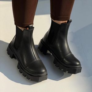 مشخصات بوت چلسی النزو کد 2276