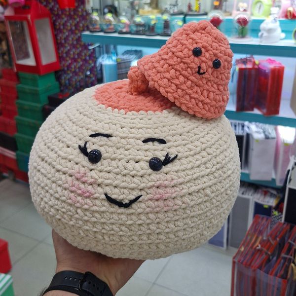 عروسک می‌می بافت
