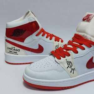قیمت کتانی ترند و پرطرفدار نایک جردن طرح شیکاگو ساقدار Nike Jordan Chicago