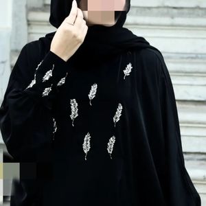 خرید اینترنتی عبای خوشه سنگدوزی شده