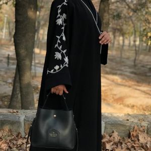 خرید آنلاین عبای جواهردوزی شده سنا