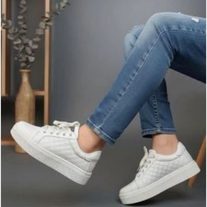 کفش کتونی اسپرت مدل شنل