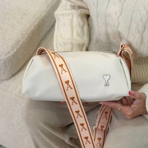 کیف اسپرت زنانه و دخترانه مدل آیرنا