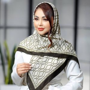 روسری نخی قواره کوچک