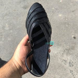 فروش اینترنتی صندل زنانه و دخترانه ونیز رنگ مشکی