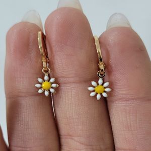 گوشواره بابونه کد 14165