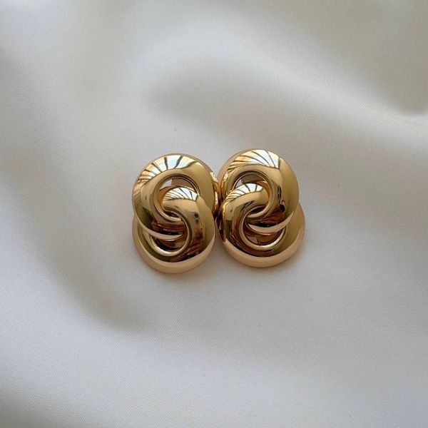 گوشواره طلایی طرح گره مدرن مدل Golden Knot