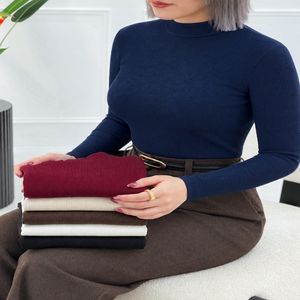 خرید اینترنتی قیمت بلوز یقه ایستاده سلنا مشکی جذب آستین دار