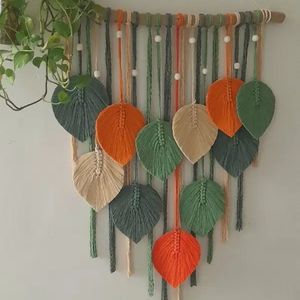 آویز برگ مکرومه طرح ویداس