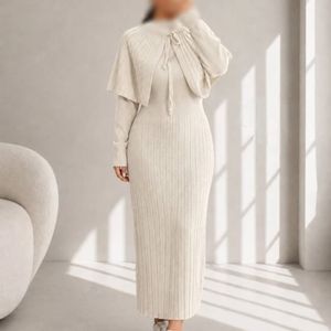 فروش اینترنتی سارافون شنل دار بافت زنانه پاییزه