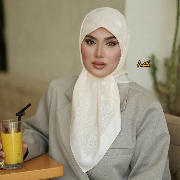 روسری ابریشم خالخالی دووره