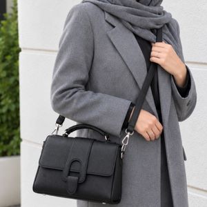 کیف چرم طبیعی زنانه مدل الورا