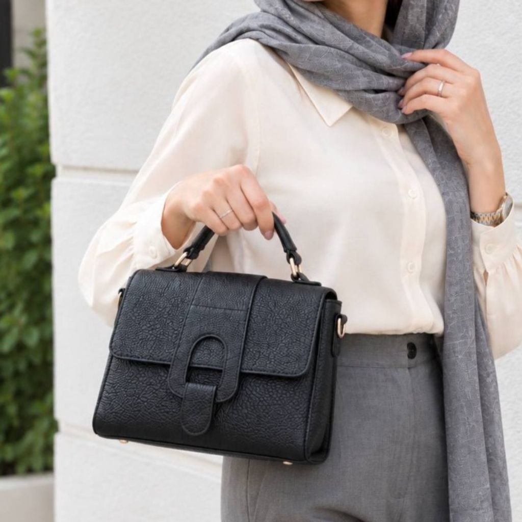 مشخصات کیف چرم طبیعی زنانه مدل الورا