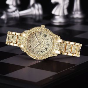 قیمت ارزان ساعت زنانه جنوا جینوا با بند و صفحه نگین دار طلایی نقره ای رزگلد