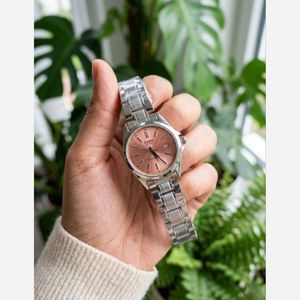 مشخصات ساعت مچی زنانه دخترانه کاسیو casio کلاسیک صفحه گلبهی