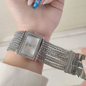 خرید اینترنتی ساعت زنانه کاکاچی cacaxi اورجینال بند زنجیری طلایی