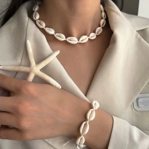 گردنبند و دستبند صدف هرمز