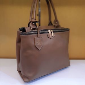 مشخصات کیف LV زنانه
