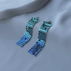 گوشواره هولوگرامی