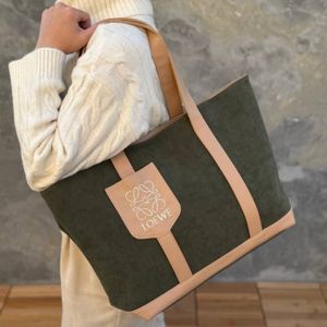 خرید آنلاین کیف دوشی سوییت زنانه و دخترانه مدل لاویا