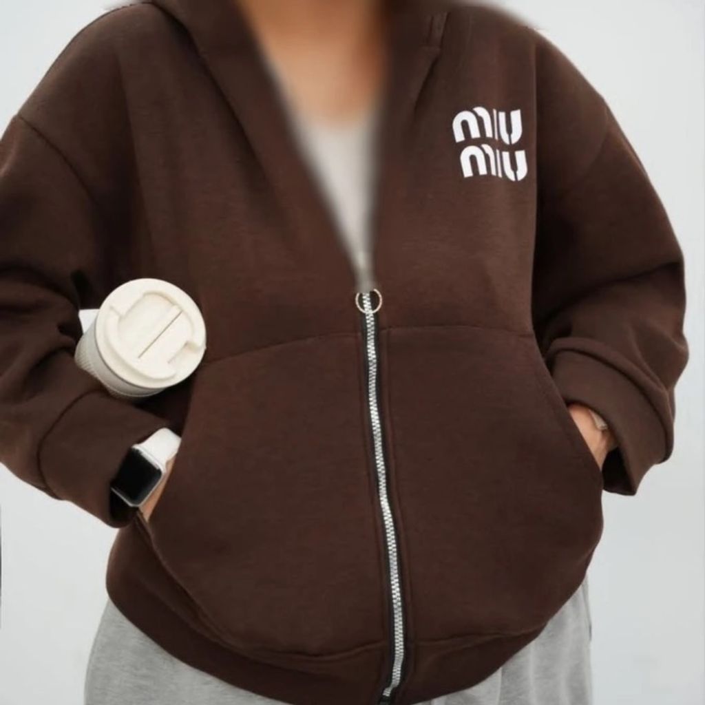 مشخصات سویشرت بیسیک miumiu زنانه