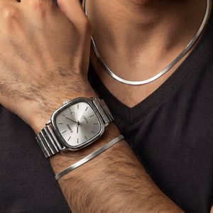 خرید اینترنتی پکیج ساعت مردانه عقربهای صفحه مربع کاسیونقره ای نیم ست نقره ای ماری مدل fered