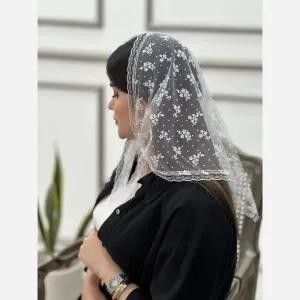 خرید اینترنتی قیمت مینی اسکارف مجلسی سفید سه گوش طرح گل شکوفه ای ابعاد 75 در 75 سانتیمتر جنس توری گیپور