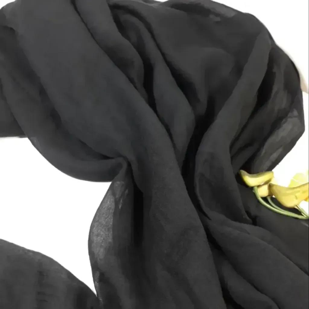 خرید اینترنتی قیمت شال نخی سوپر گیاهی 3 متری مشکی و سفید طرح ساده ابعاد 80 در 250 سانتی متر