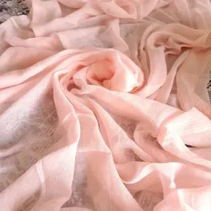 خرید اینترنتی قیمت شال نخی سوپر گیاهی 3 متری مشکی و سفید طرح ساده ابعاد 80 در 250 سانتی متر