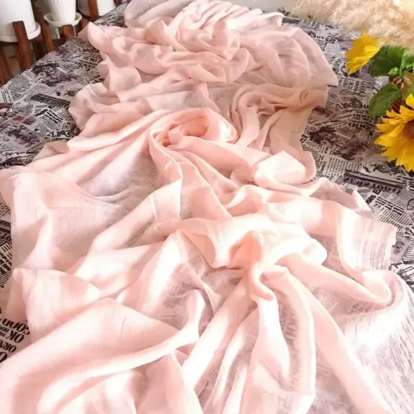 شال نخی سوپر گیاهی 3 متری مشکی و سفید طرح ساده ابعاد 80 در 250 سانتی متر