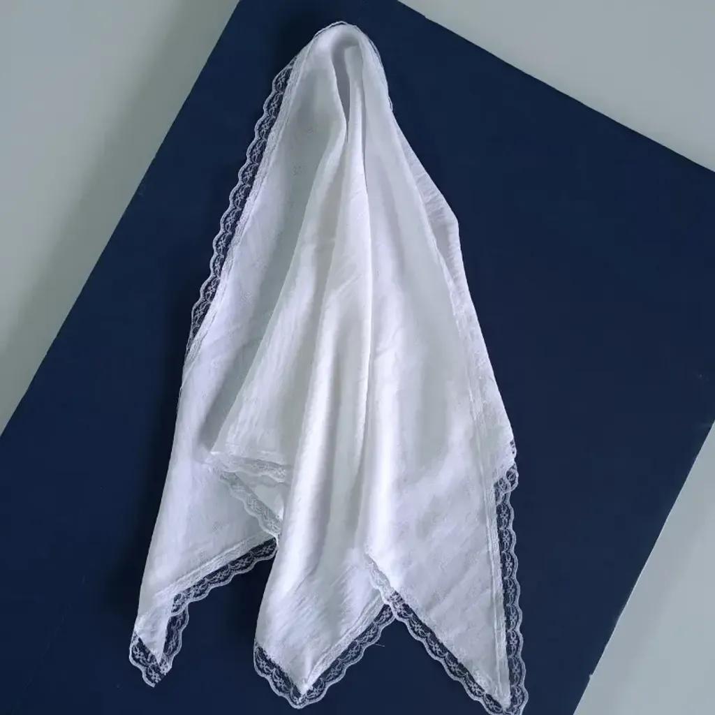 خرید اینترنتی قیمت مینی اسکارف سه گوش نخی طرح کاج ابعاد 120 در 80 رنگ نسکافه ای مشکی طوسی سفید