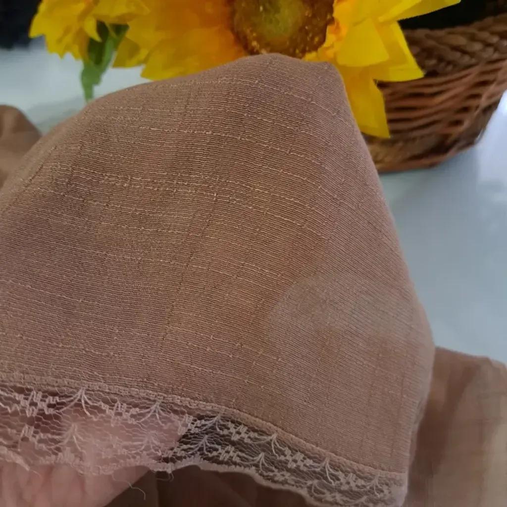 خرید اینترنتی قیمت شال زنانه نخ بهاره دور گیپور نسکافه ای ابعاد 170 در 53 سانتیمتر