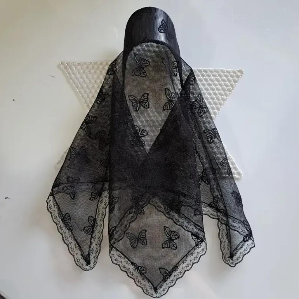 خرید اینترنتی قیمت مینی اسکارف نقابدار سه گوش گیپور مشکی ابعاد 68 در 68 سانتی متر