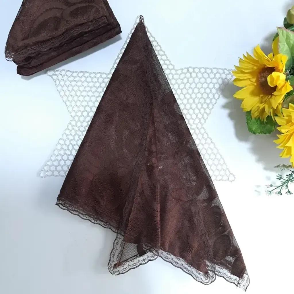 خرید اینترنتی قیمت مینی اسکارف زنانه سه گوش طرح حلقه رنگ قهوه ای قواره 70 در 70 توری درجه یک
