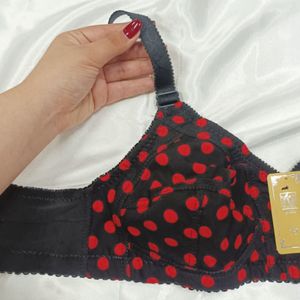خرید اینترنتی سوتین کتان خالخالی sthcb