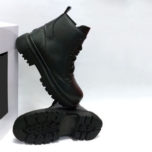 خرید آنلاین بوت پرطرفدار و همیشه ترند برشکا Bershka Boots