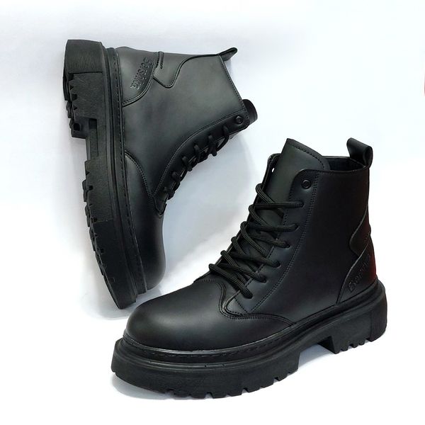 بوت پرطرفدار و همیشه ترند برشکا Bershka Boots