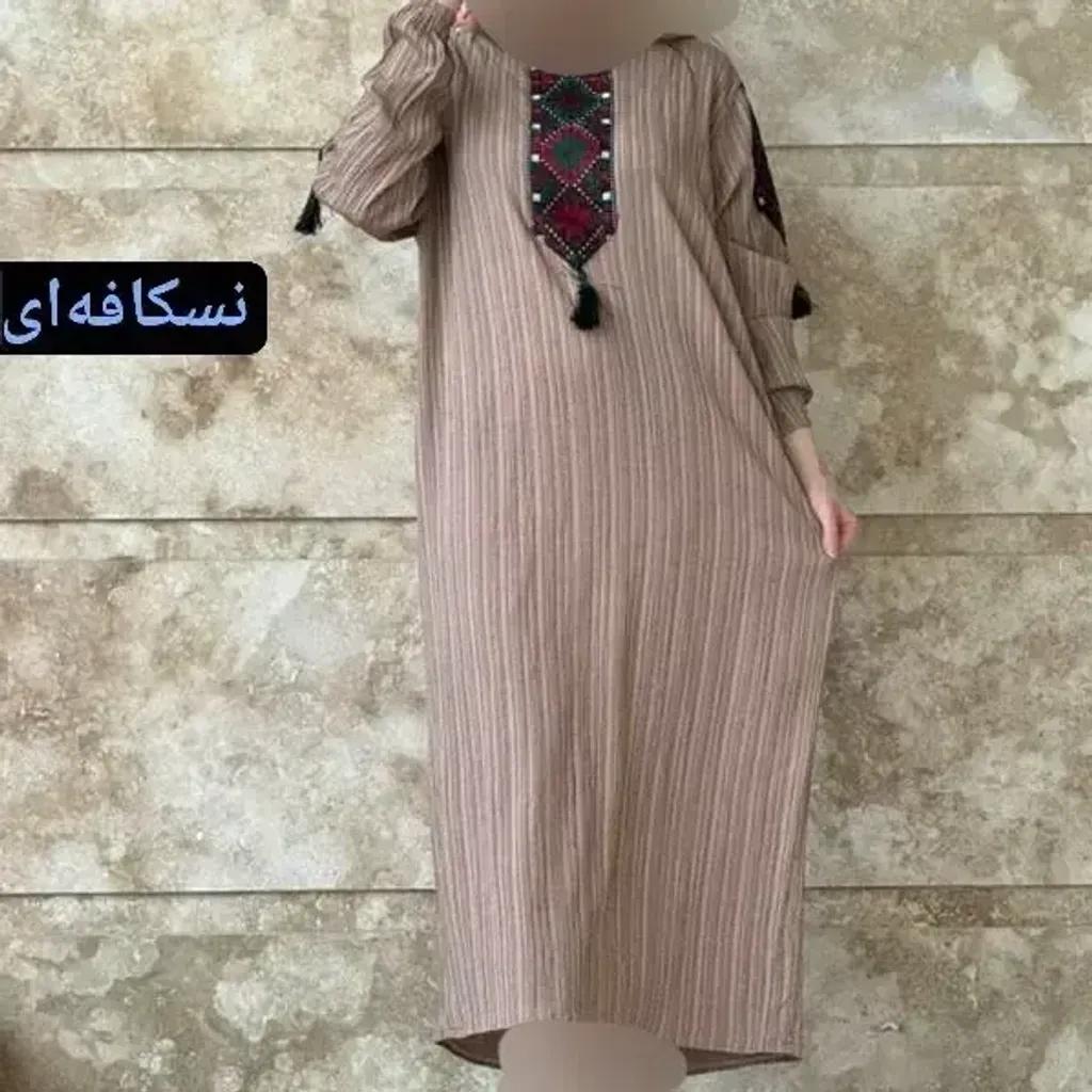 خرید اینترنتی قیمت پیراهن زنانه کراش کتیبه ای فری سایز مناسب تا سایز 50