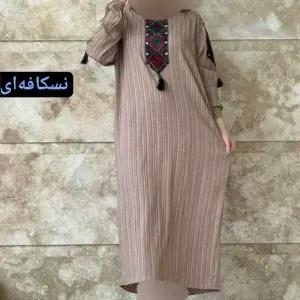 خرید اینترنتی قیمت پیراهن زنانه کراش کتیبه ای فری سایز مناسب تا سایز 50