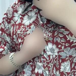 خرید اینترنتی قیمت شومیز زنانه بوگاتی دکمهدار فری سایز مناسب تا سایز 50