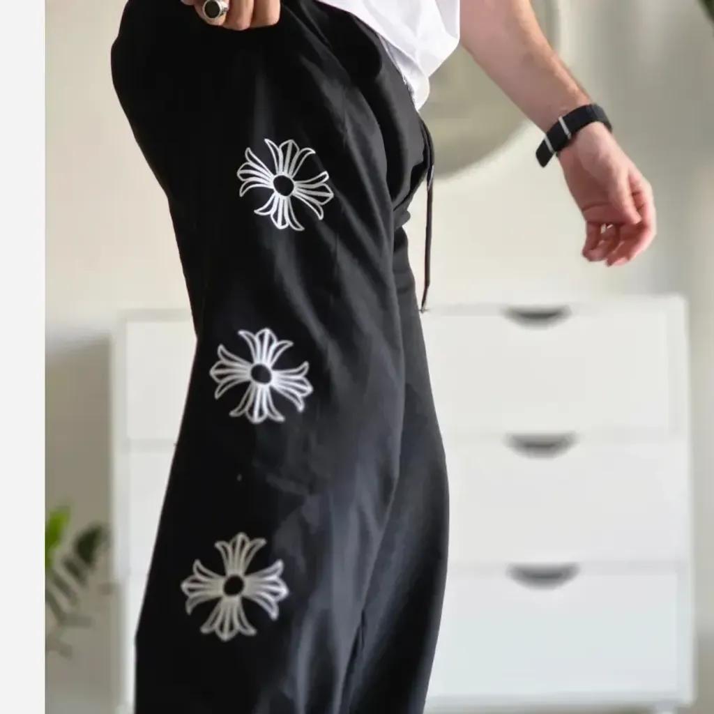 خرید اینترنتی قیمت شلوار اسلش بگ کروم هارتز رنگ مشکی جنس گلکسی اسپان سایز XXL و XXXL