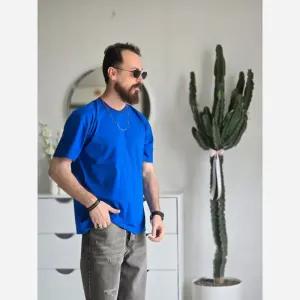 خرید اینترنتی قیمت تیشرت مردانه آستین کوتاه پنبهای یقه کش خنک و لطیف رنگ مشکی و سفید