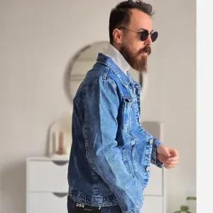 خرید اینترنتی قیمت کاپشن لی مردانه رنگ ذغالی بدون خز سایز M تا XXL