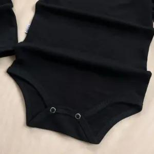 خرید اینترنتی قیمت بادی نوزادی دخترانه مشکی یقه گیپور مناسب محرم جنس پنبه ای